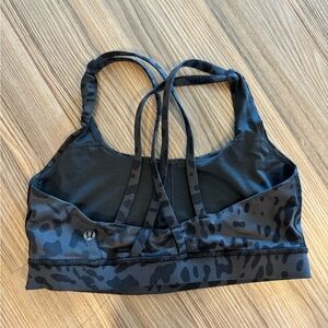 Good condition lululemon bra -size 6